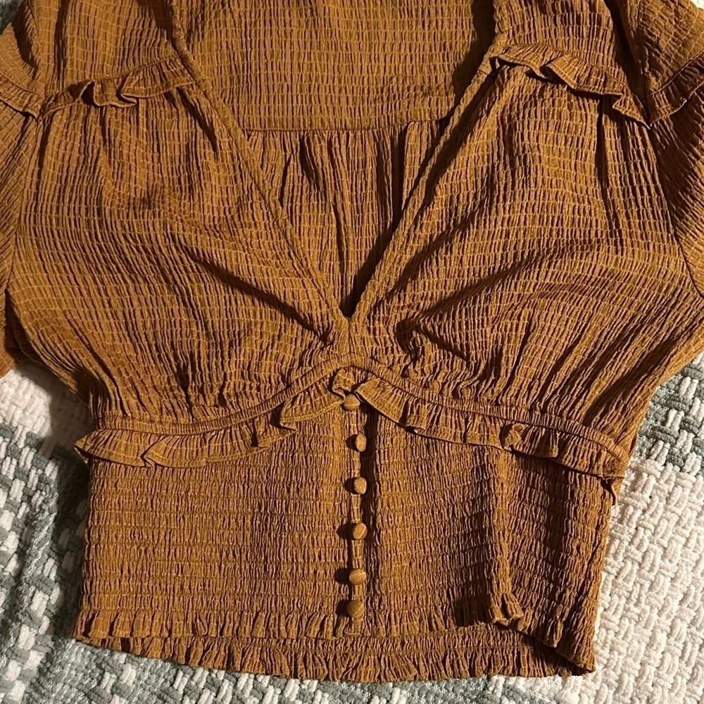 NWT A loves A cropped long sleeve - Picture 3 of 6